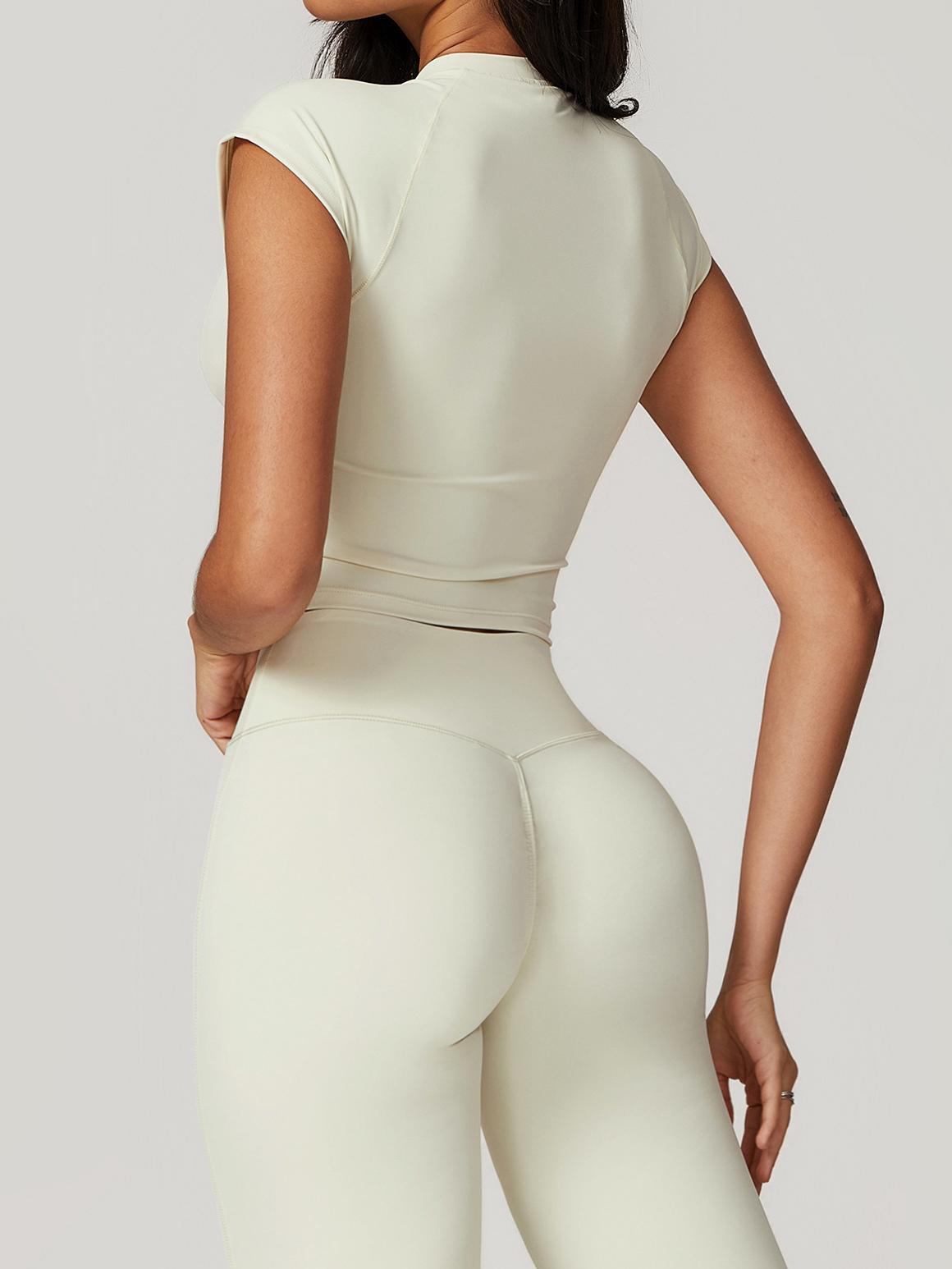 Short-sleeved T-shirt