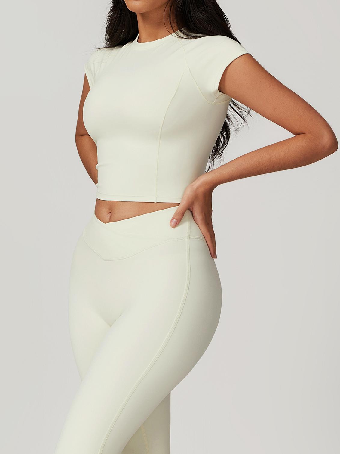 Short-sleeved T-shirt