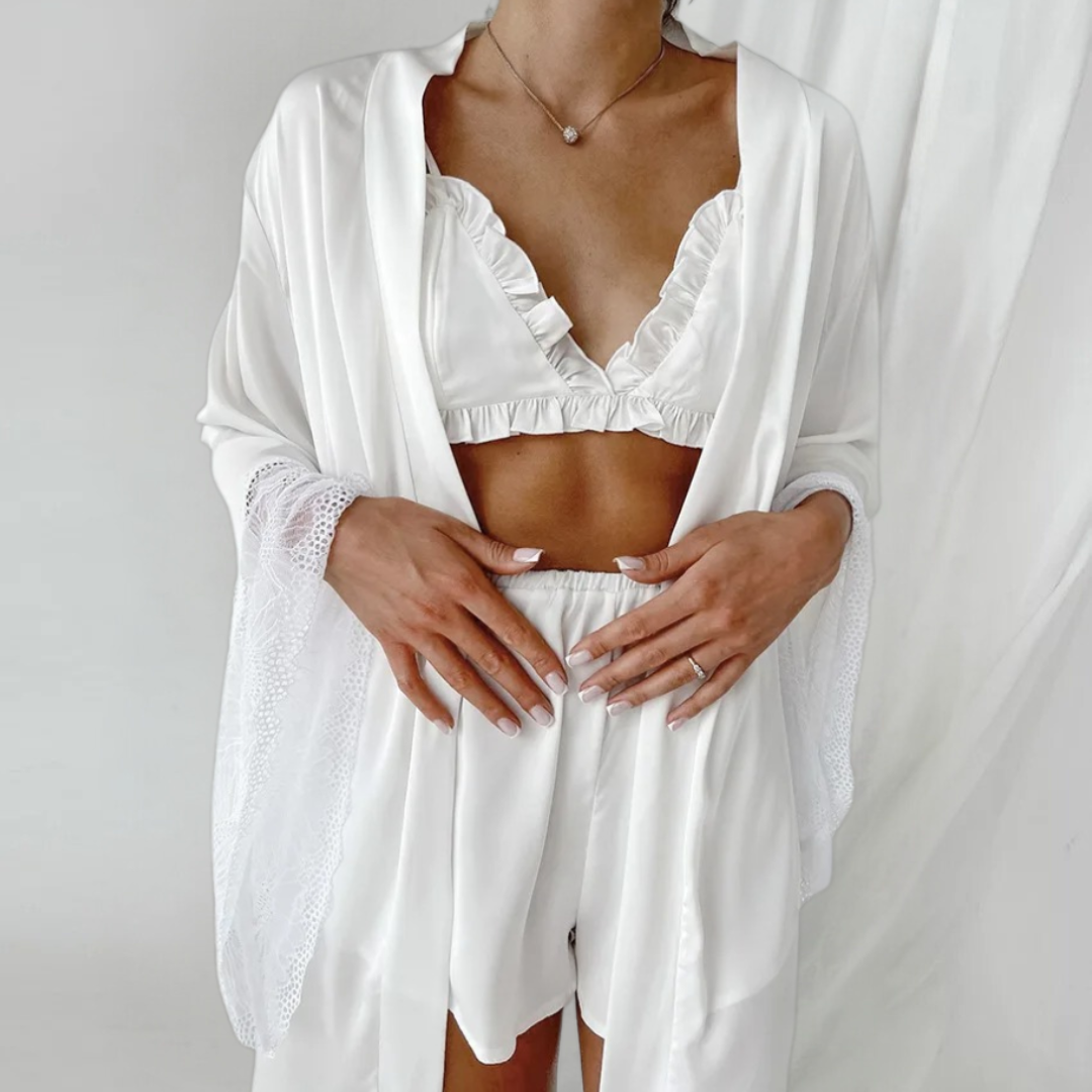 Pajama set with bra, bathrobe and shorts.