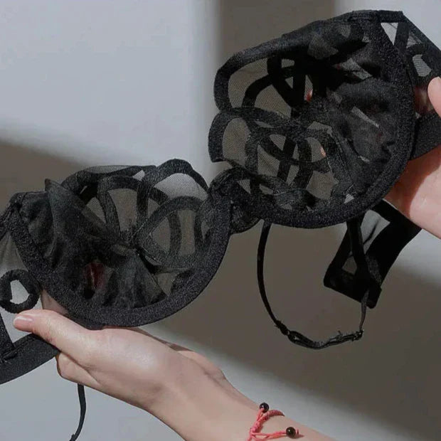 Soutien-gorge en dentelle avec bretelles réglables