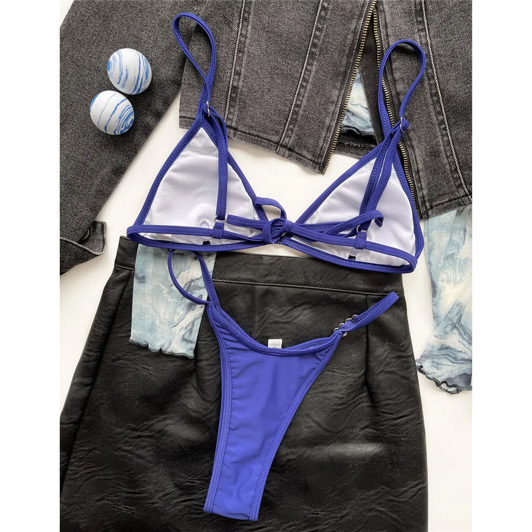 Maillot de bain deux pièces avec des cœurs décoratifs