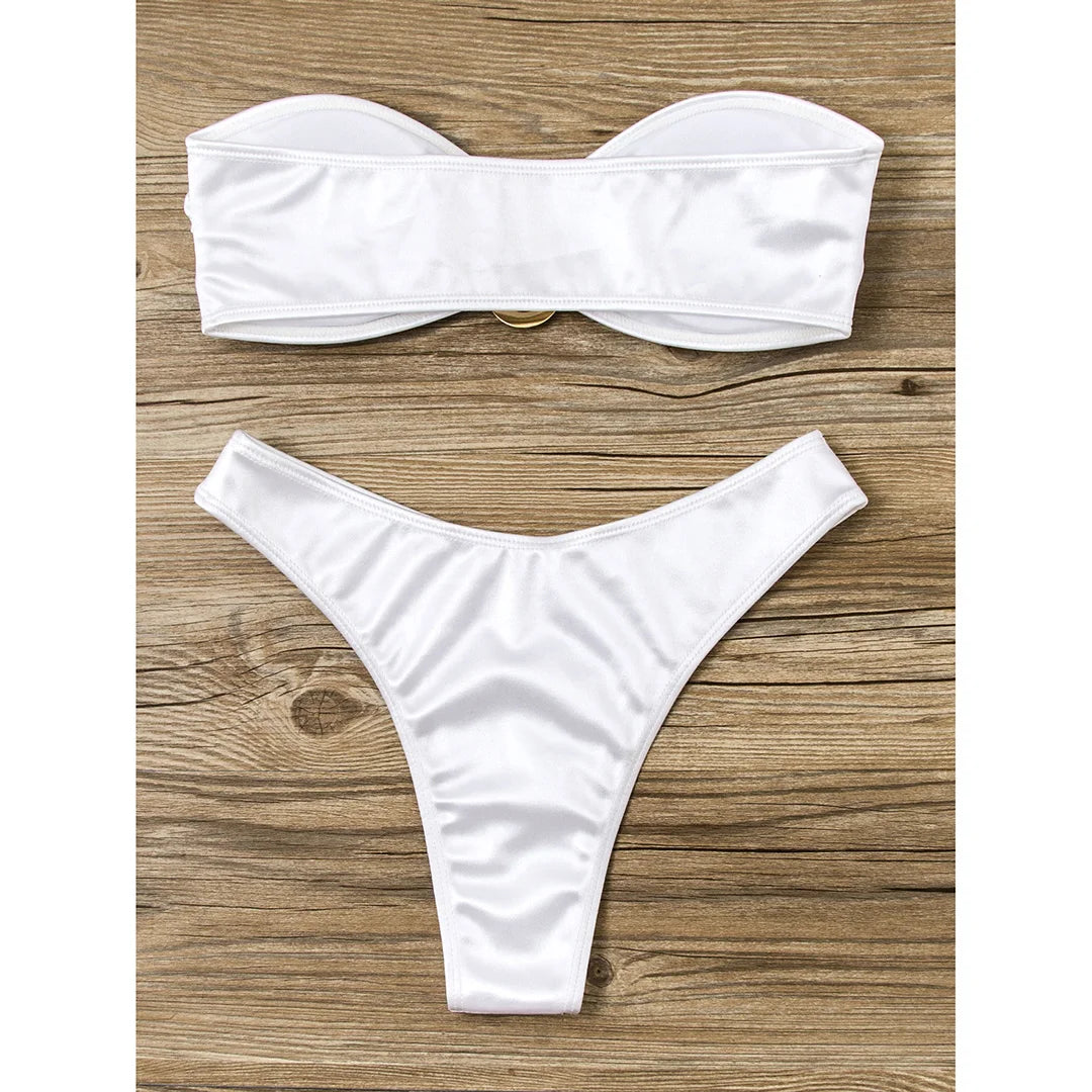 Maillot de bain deux pièces sans bretelles avec coussinets réglables