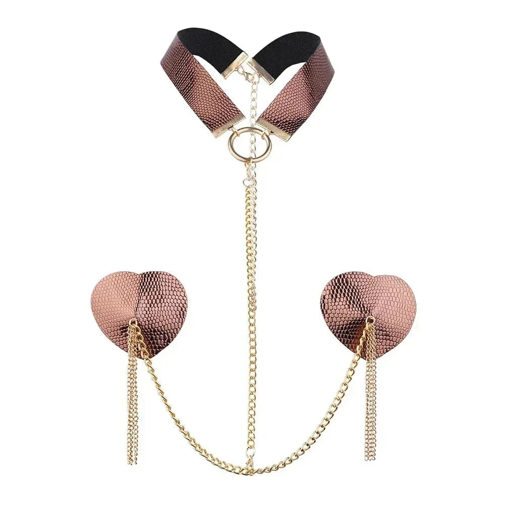 Collier avec des tétons