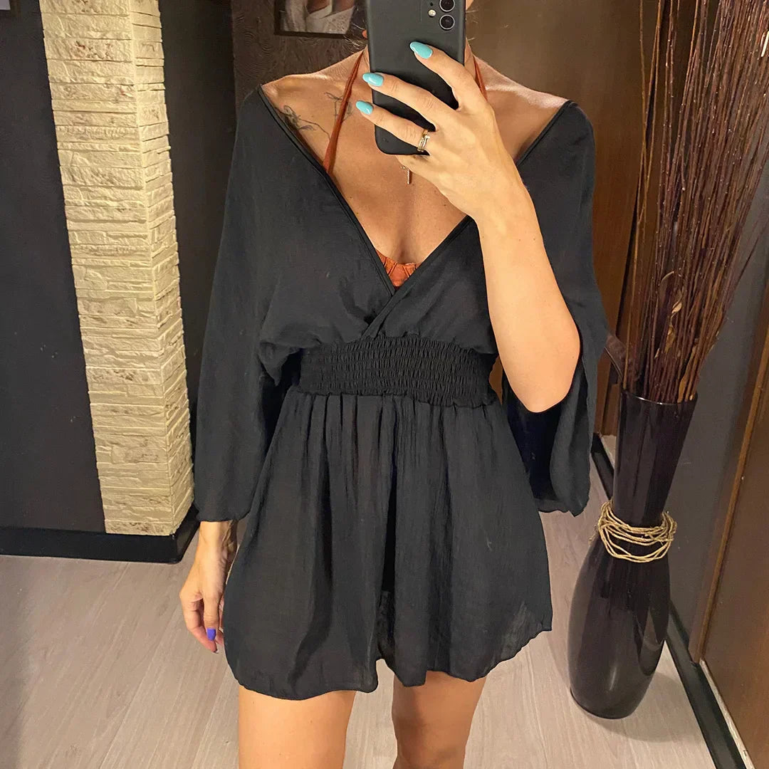 Robe de plage avec un décolleté en V profond