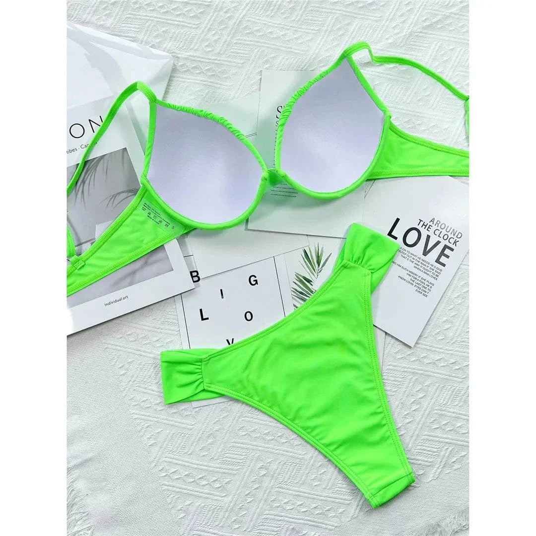 Maillot de bain deux pièces avec découpe dans le dos