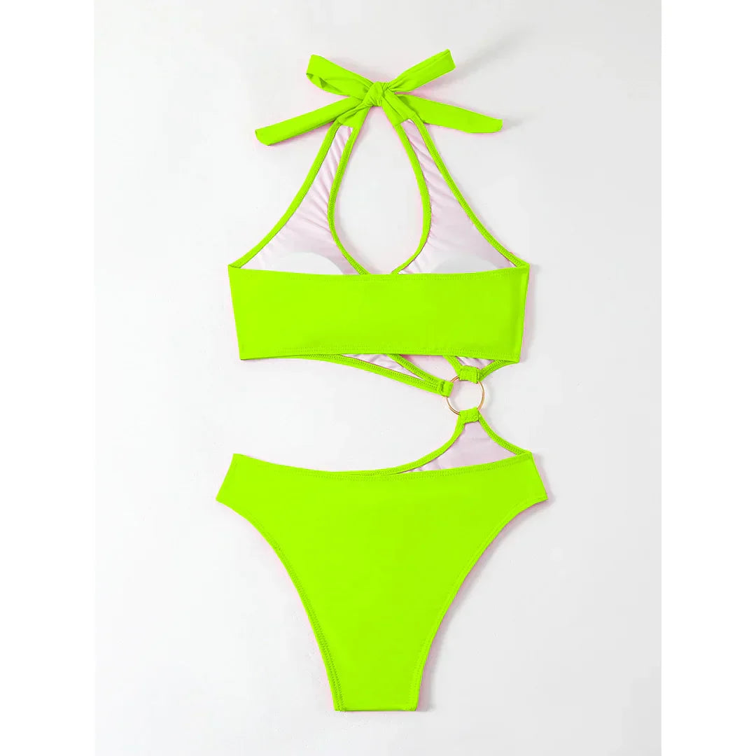 Monokini avec des anneaux dorés décoratifs
