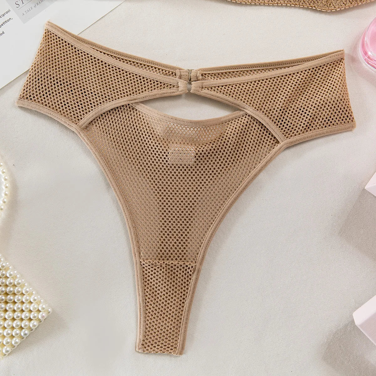 Lace lingerie set with adjustable straps