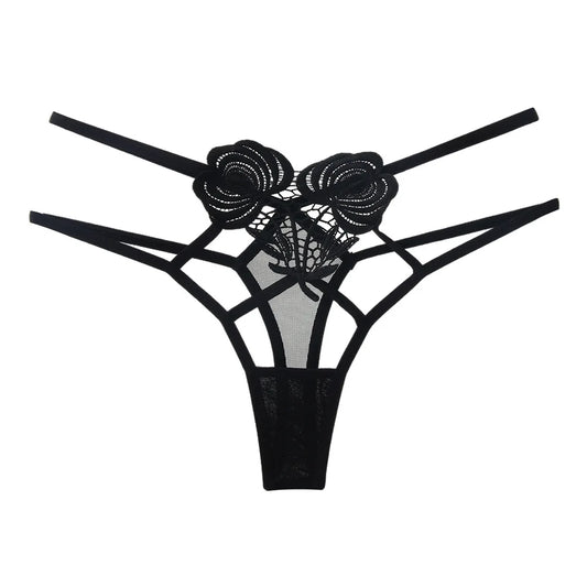 String avec des roses décoratives à l'avant