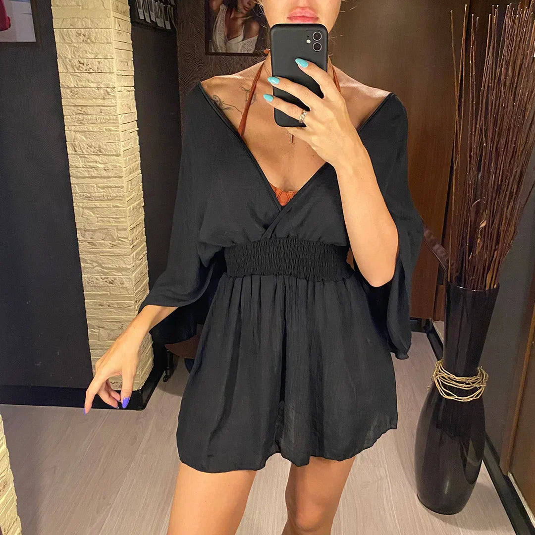Robe de plage avec un décolleté en V profond