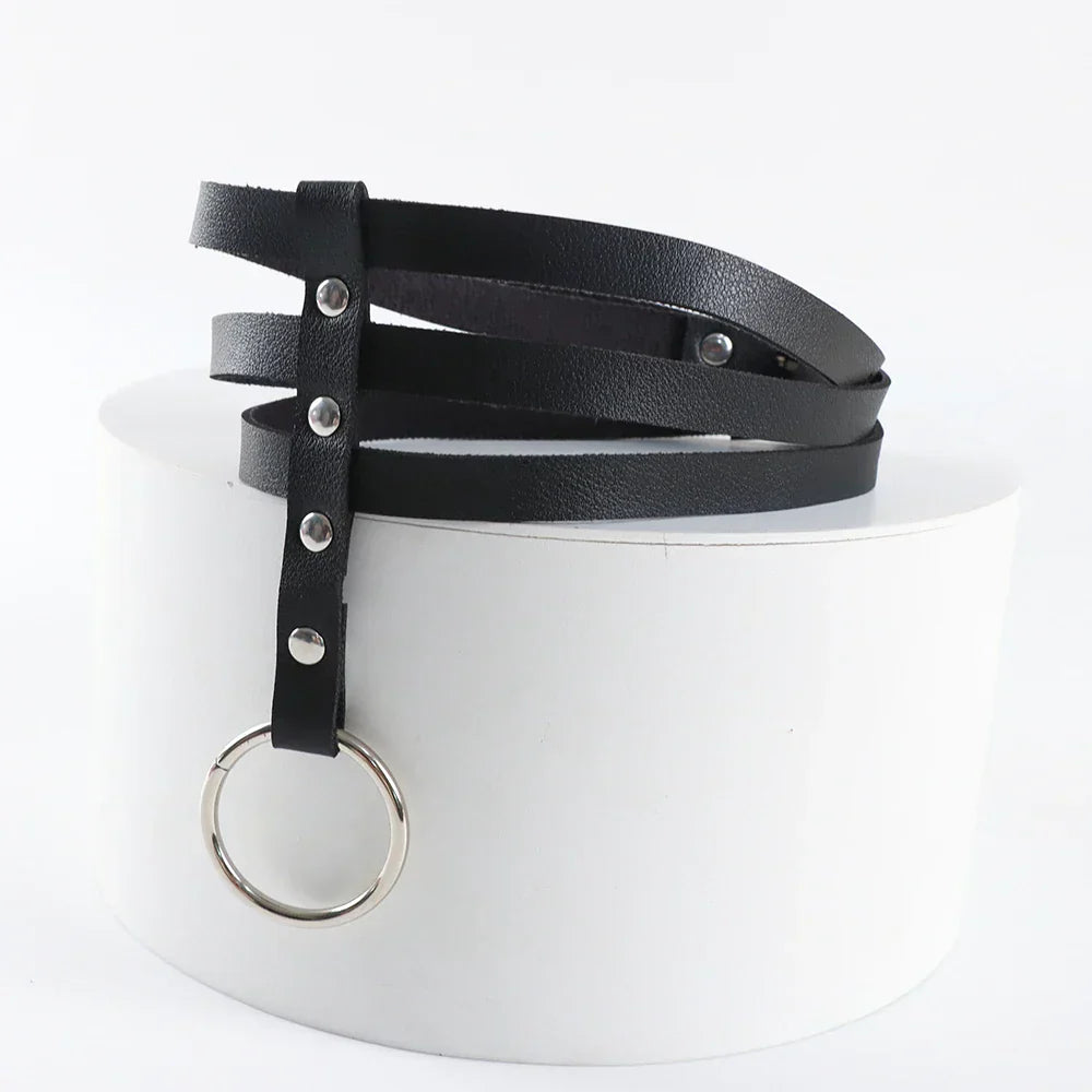 Collier en motif harnais avec des sangles réglables