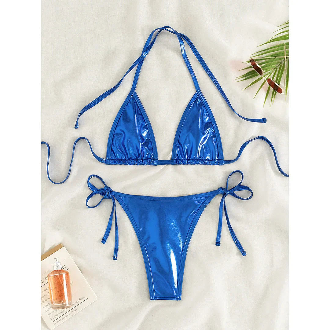 Maillot de bain deux pièces avec des zirconiums décoratifs