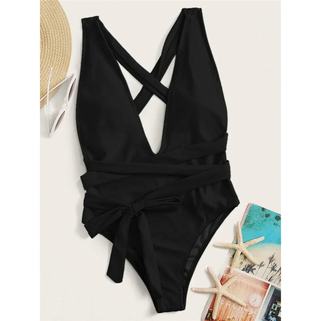 Maillot de bain une pièce avec un décolleté en V profond