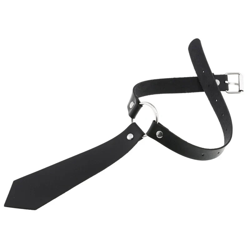 Choker avec cravate