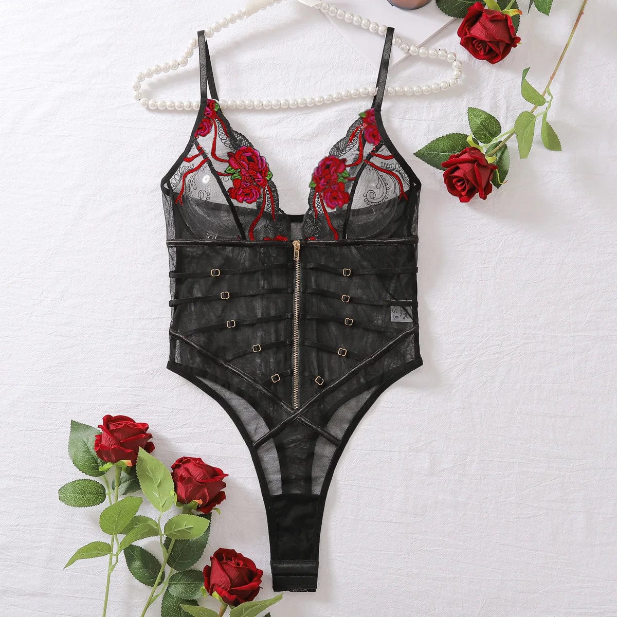 Body transparent avec un décolleté profond