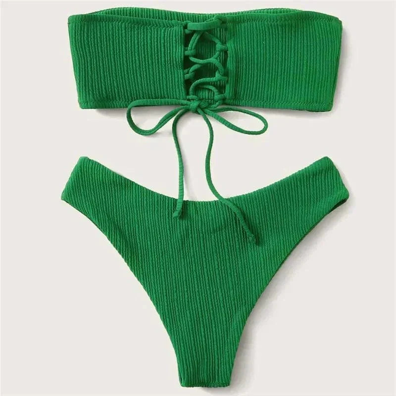 Maillot de bain à plusieurs pièces avec fermeture réglable à l'avant