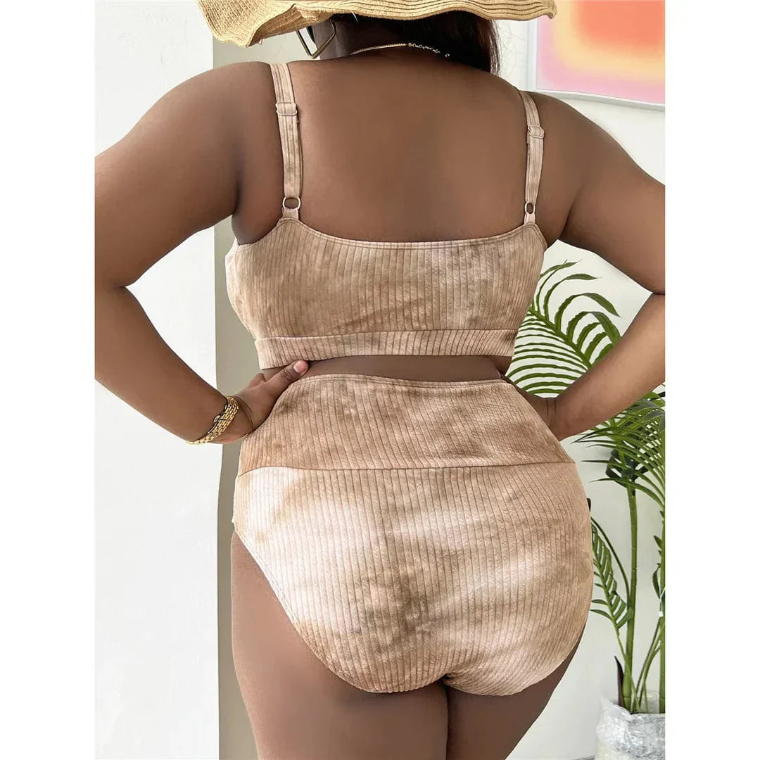 Maillot de bain deux pièces avec culotte de type bikini