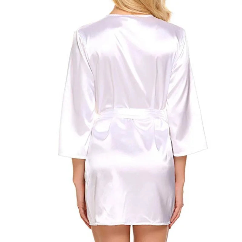  Kimono Féminin Classique avec Dentelle